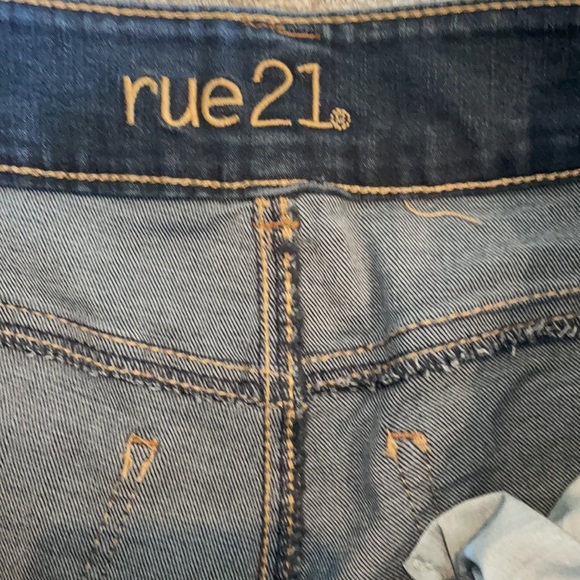 Rue 21 Jean shorts - Picture 3 of 4